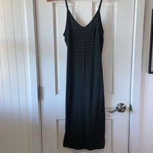 Black and green comfy slip dress